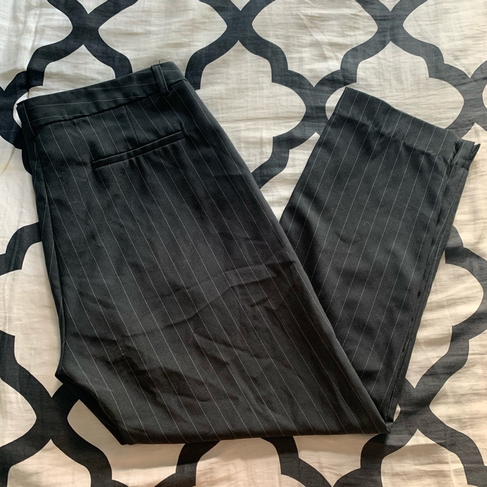 SOLD❗️CASTRO - pinstripe Capri work pants